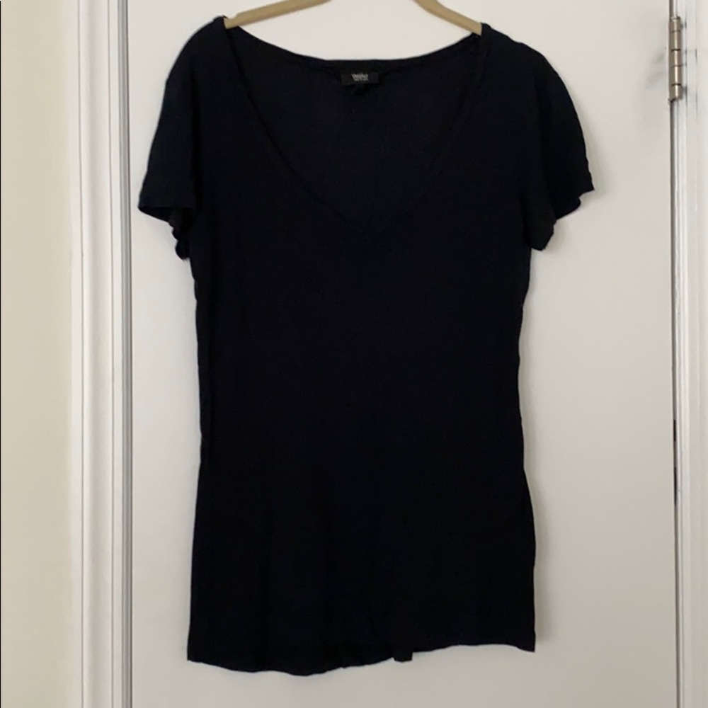 Black Tee